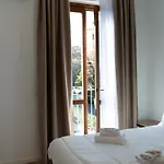 Guest house Isabella Ospedale Cisanello 3*
